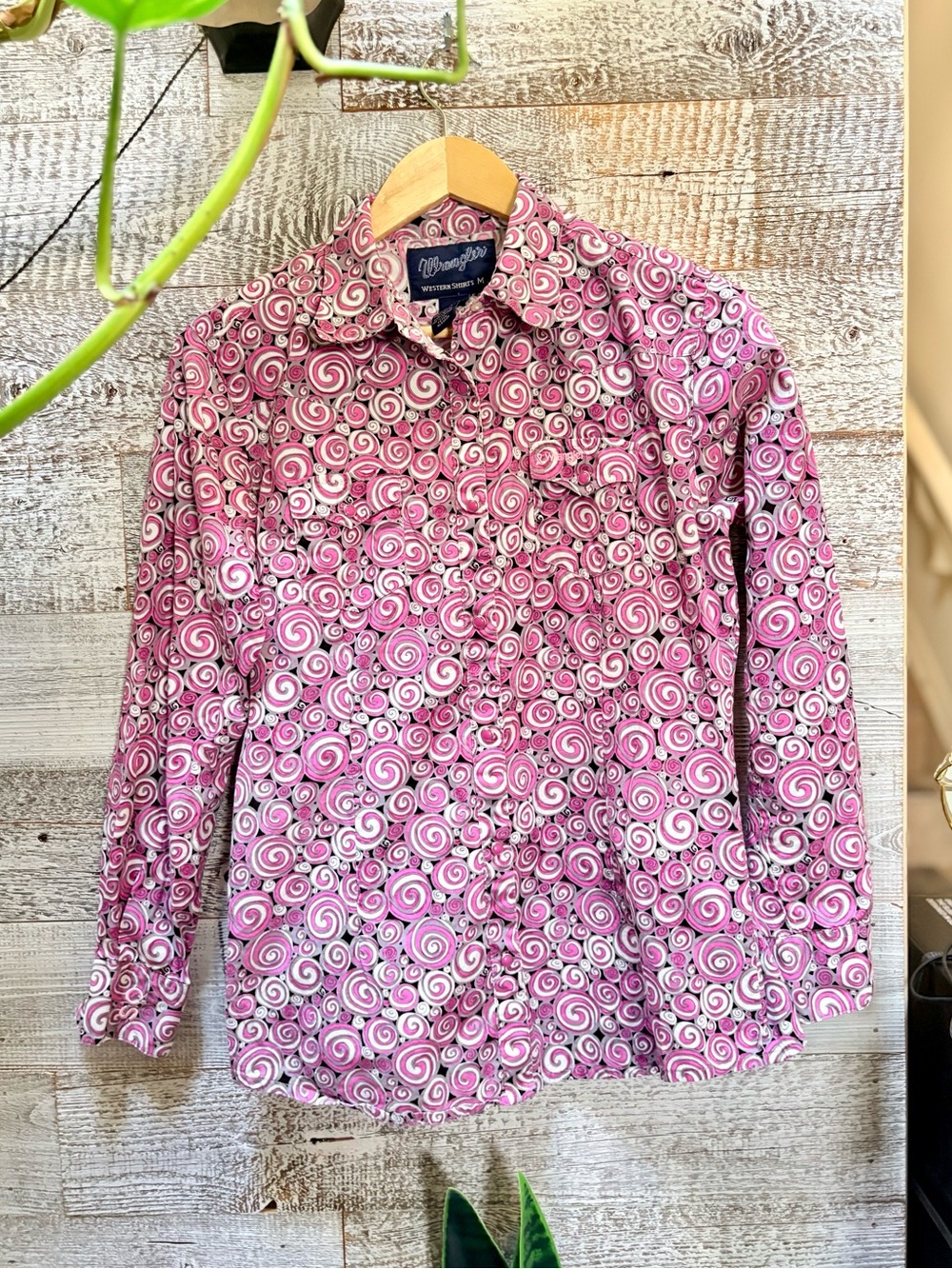 Wrangler | Calgary Stampede Pink Ribbon Swirl Western Shirt - Men's/Unisex M